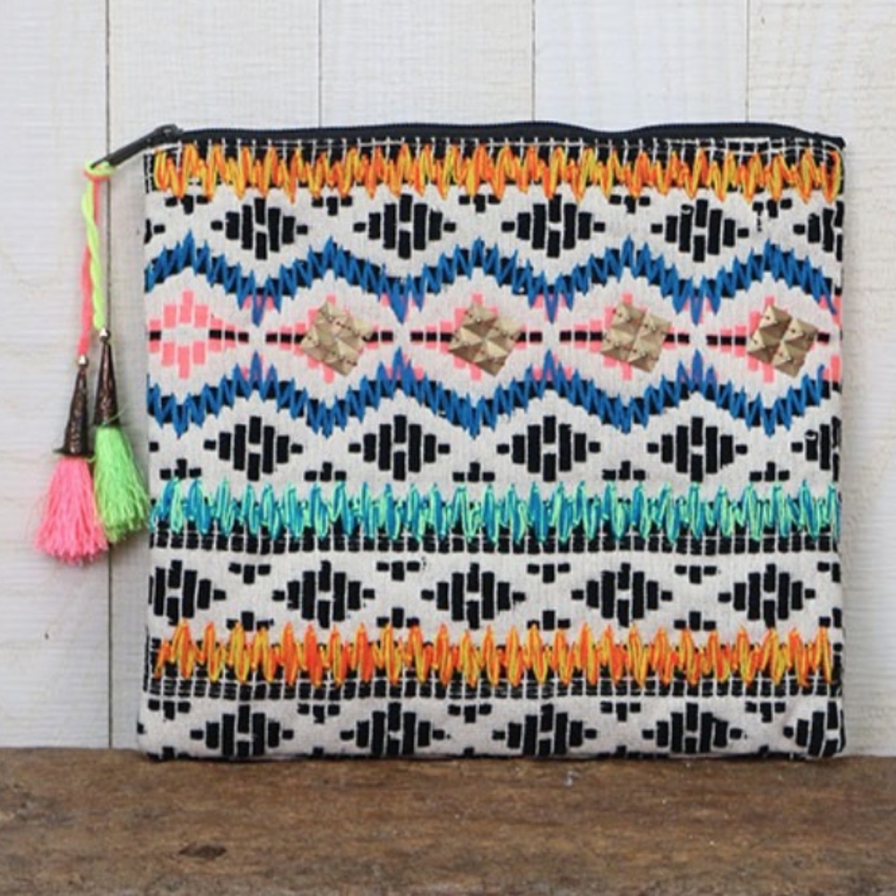 Multi Pattern Jacquard Clutch